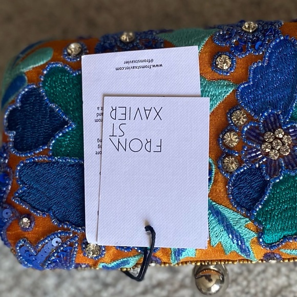 From St. Xavier convertible clutch / crossbody - Picture 5 of 5